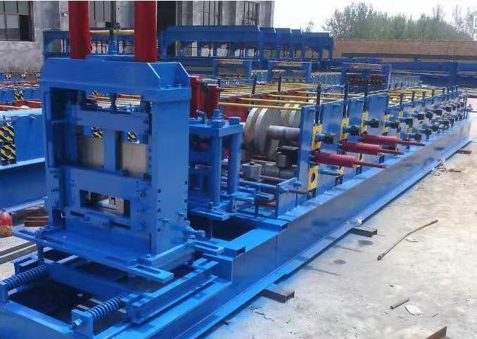 河北泊頭仁德壓瓦機(jī)械廠(chǎng)